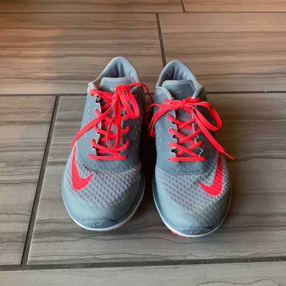 nike fs lite run 2 womens grey and pink